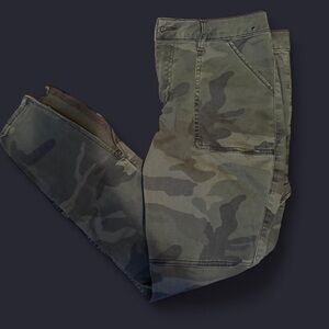 Women’s Camouflage Cargo Pants